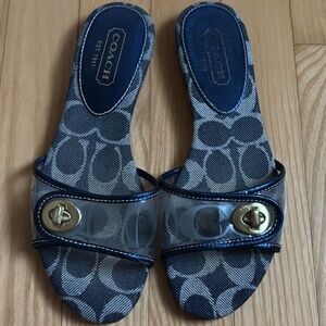 Coach sandals size 6